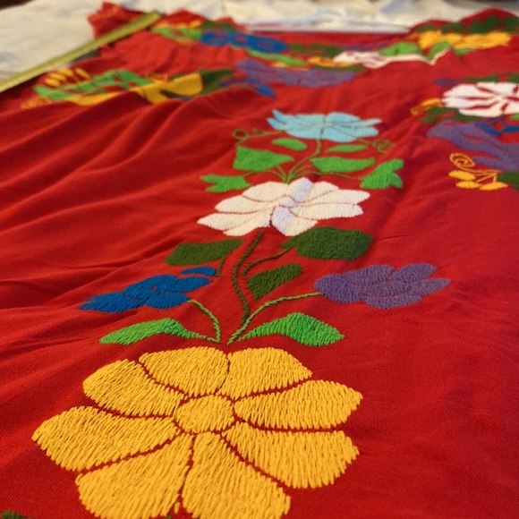 Handmade EMBROIDERED OAXACAN DRESS - Picture 5 of 9